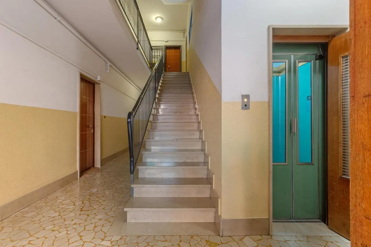 Bologna Rimesse & Ospedale Sant'Orsola Apartment 0*,